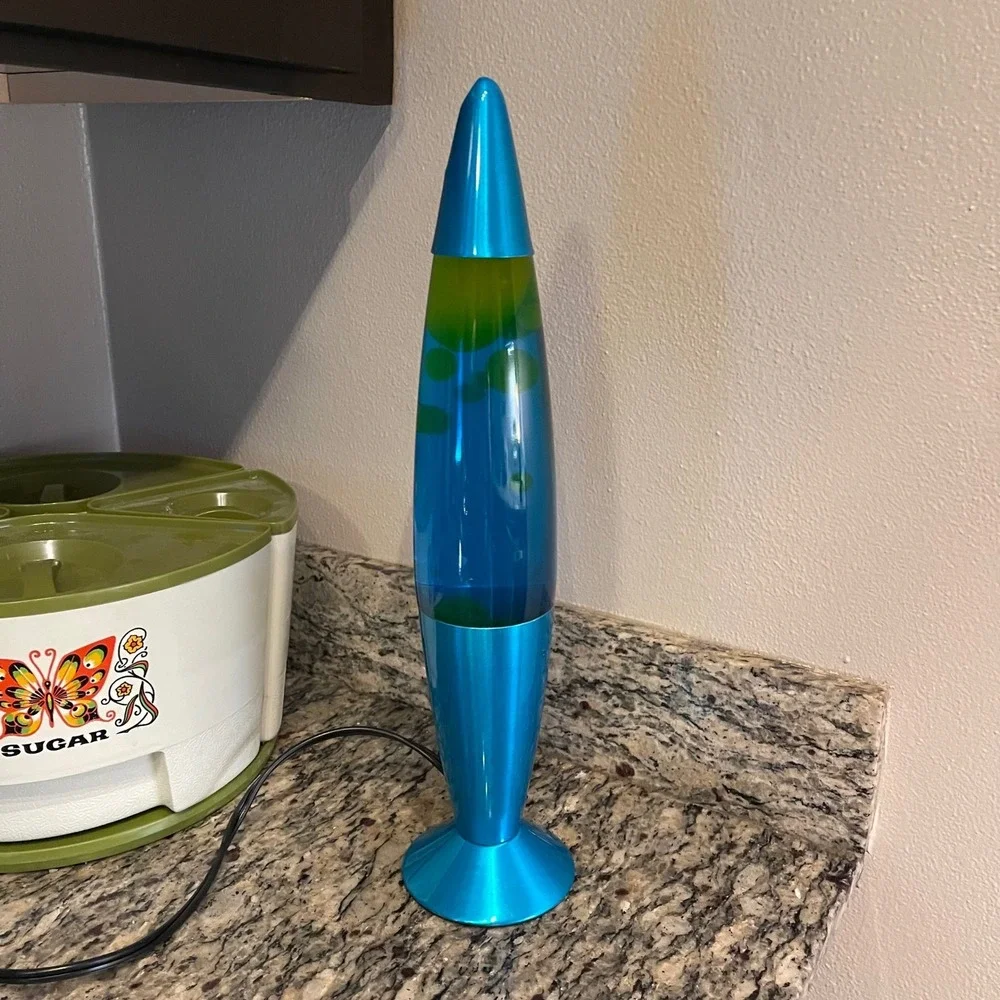 Retro Y2k 17 Inch Lava Lamp Blue Liquid Yellow Wax Chrome Blue Base Rocket‎
